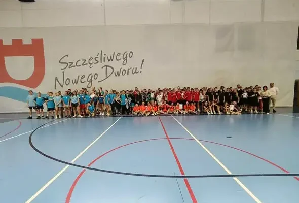Koszykarski sukces uczniów z gminy – awans do etapu wojewódzkiego i powiatowego